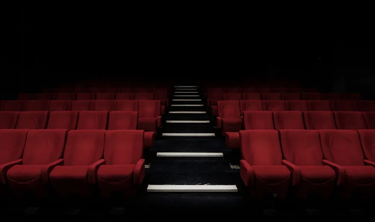 Escápate desde el sofá: 5 películas sobre escape room